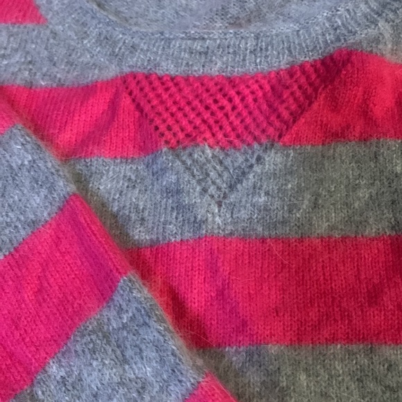 Super soft pink striped sweater - XS - Picture 3 of 5